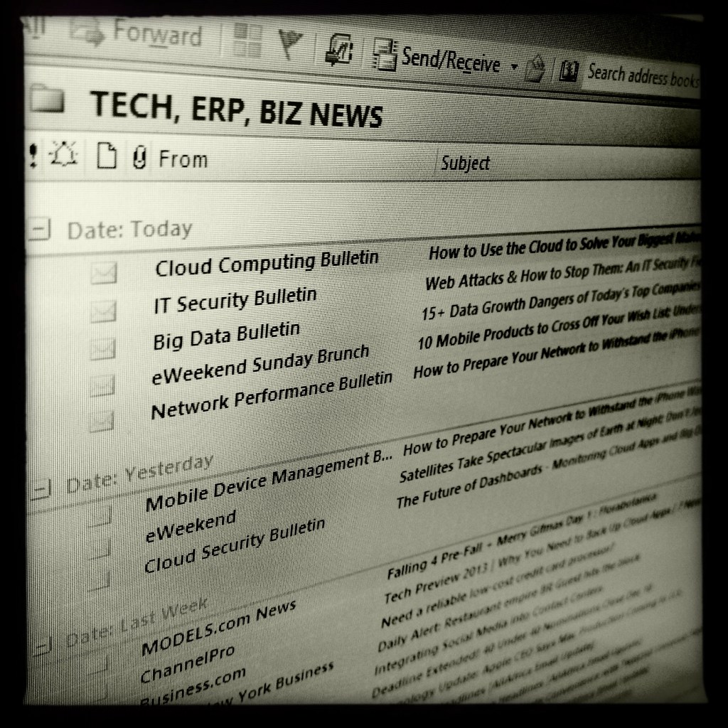 Virtual clutter / like dad I stack newspapers / my inbox is full. Haikumages