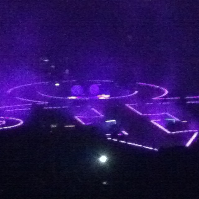 The Prince has left us / without our funky ruler / may he jam in peace. // micropoetry - haiku - haikumages